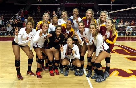 - USC Women’s Volleyball-The Only Undefeated Team in...