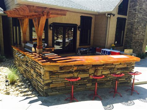 10+ Outdoor Patio Bar Ideas – HOMYRACKS