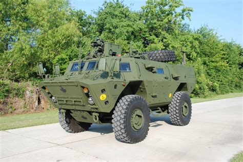 Textron Faces Last Chance on Canadian Vehicle