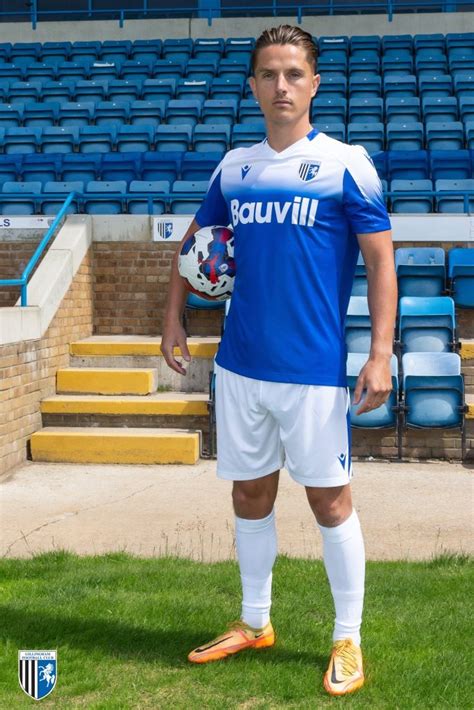 Gillingham FC 2023-24 Macron Home Kit Unveiled » The Kitman