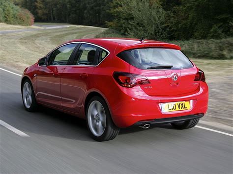 VAUXHALL Astra Hatchback - 2009, 2010, 2011, 2012, 2013, 2014, 2015 - autoevolution