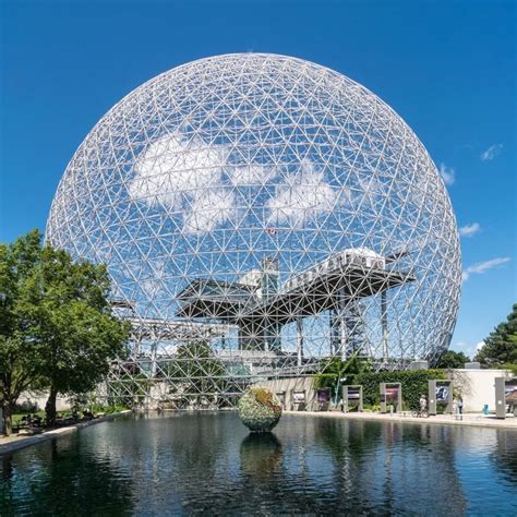 10 of the Most Renowned Canadian Landmarks