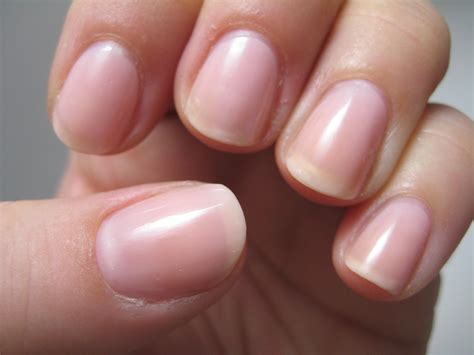 Tips for maintaining beautiful nails - SatisFashion Uganda