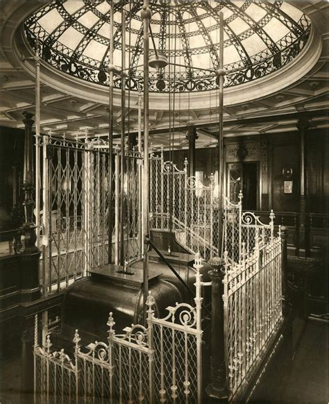 40 Incredible Photos That Show Interior of the R.M.S. Mauretania During Its Launching in 1906 ...