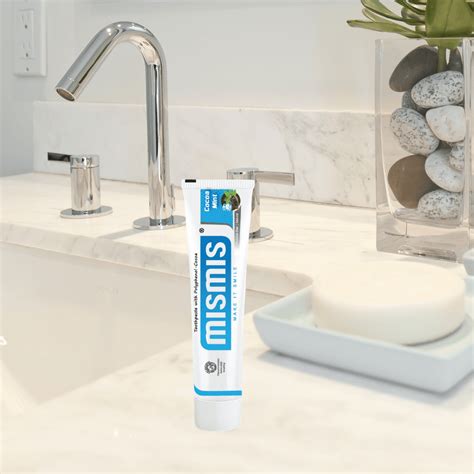 Fluoride Vs Fluoride Free Toothpaste - Mismis