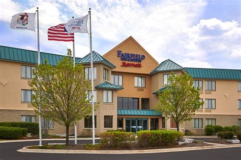 Fairfield Inn & Suites Chicago Lombard - UPDATED 2019 Prices, Reviews ...