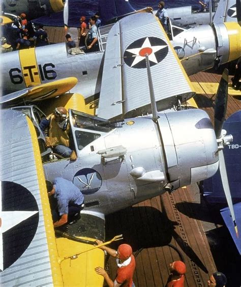 Douglas TBD-1 Devastators of VT-6 , USS Enterprise (CV-6), 1939/1940 (2 ...