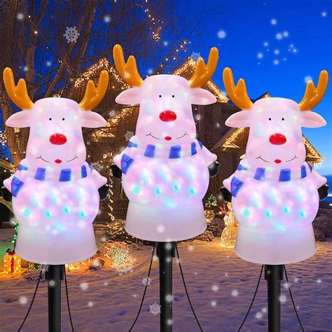 These Reindeer Lights Show Santa the Way to Your House For Christmas