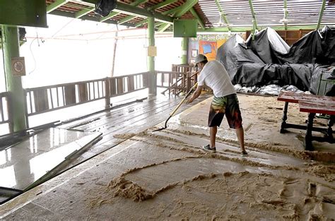 Hurricane slams into Cabo; Arizona braces for rain | The Daily Courier ...