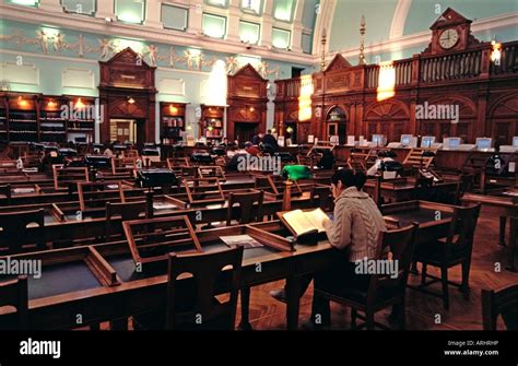 National library dublin hi-res stock photography and images - Alamy