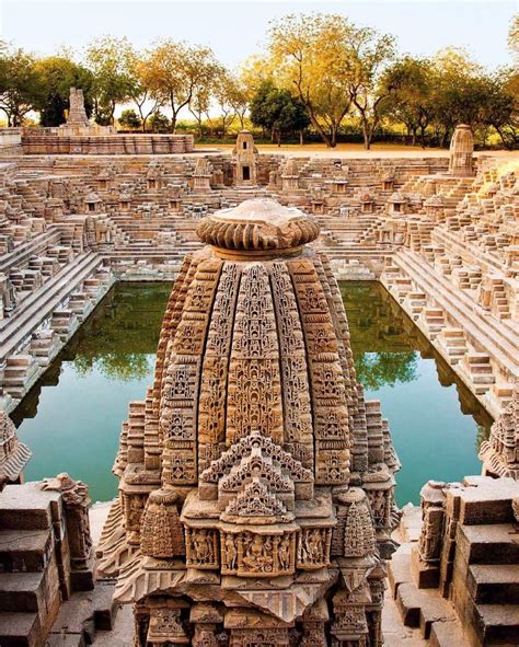 The sun Temple at Modhera in Gujarat | Ancient indian architecture ...