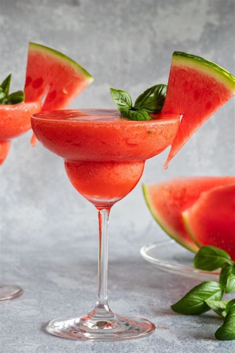 20 Easy Alcoholic Slushies for Summer Parties - Insanely Good