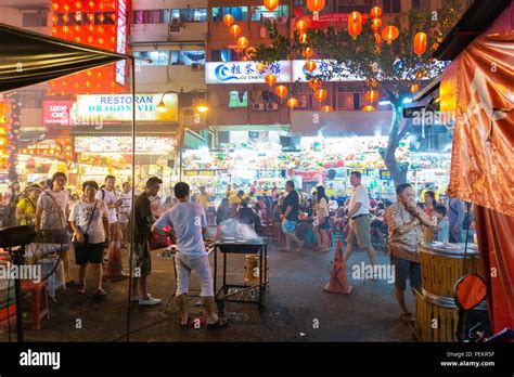 Jalan Alor street night market, Kuala Lumpur, Malaysia Stock Photo - Alamy