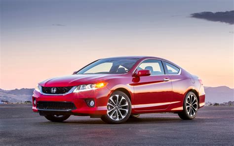 Red Honda Civic coupe parked on concrete pavement HD wallpaper | Wallpaper Flare