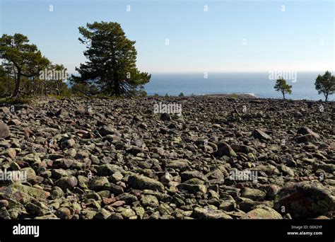 Formations of Shingle and shore banks created by waves Stock Photo - Alamy