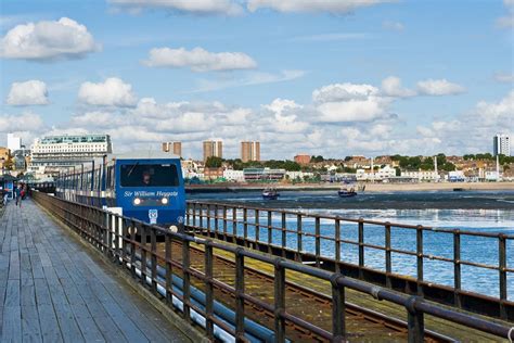 Man puts out Southend Pier fire by urinating on flames | London Evening ...