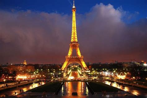 Paris by Night Sightseeing Tour 2024