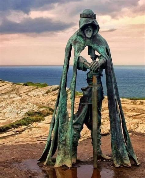 Statue of King Arthur located in a castle in Cornwall : r/Eyebleach