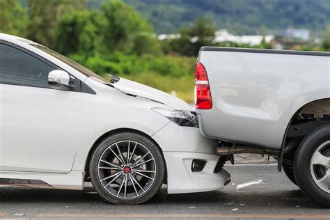 Rear-End Collision Injuries | Hughey Law Firm