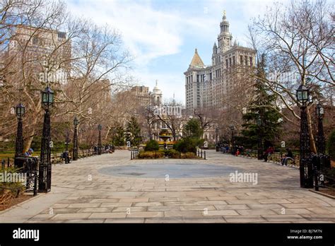 City Hall Park in Manhattan, New York City Stock Photo - Alamy