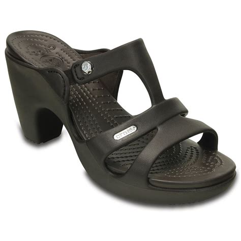 Crocs - Women's Cyprus V Heel W Dress Sandal