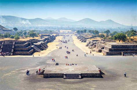 How to Visit Teotihuacan & the Pyramid of the Sun