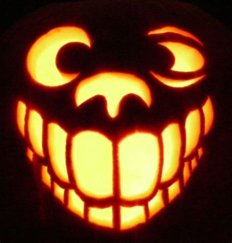 Carved Pumpkin- Smile | Pumpkin carving, Pumpkin stencil, Halloween pumpkins carvings