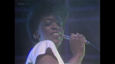 Evelyn 'Champagne' King - Love Come Down (TOTP 1982) - YouTube Music