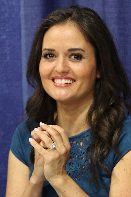 Danica McKellar - Wikipedia