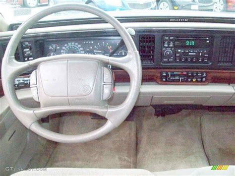 1998 Buick LeSabre - Information and photos - MOMENTcar