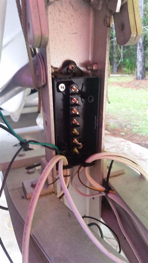 Trailer wiring help - The Hull Truth - Boating and Fishing Forum