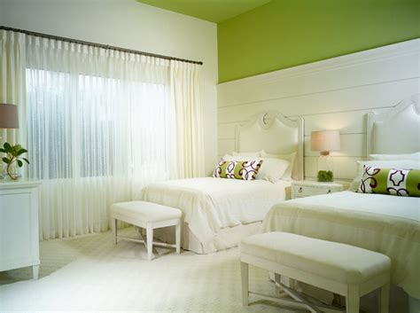 20 Wishfully Beautiful White and Green Bedrooms | Home Design Lover