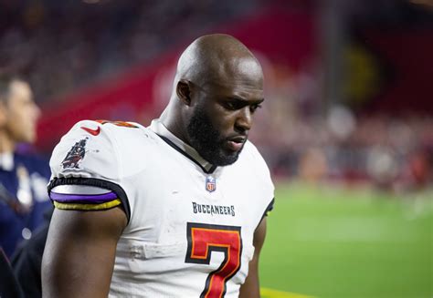 Report: Buccaneers' Running Back Leonard Fournette Changes Agent ...