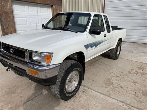 1992 Toyota Pickup 2.4, 4x4, extended Cab, 5 speed Manual - Classic ...