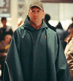 Unbreakable (2000 film, directed by M. Night Shyamalan and starring ...