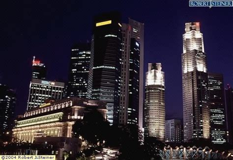 Night View 1 of UOB Plaza I (UOB Plaza) Building Image, Singapore