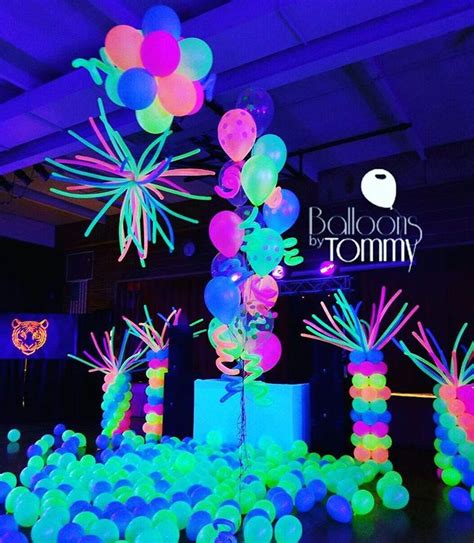 Best 25+ Neon party ideas on Pinterest | Glow party, Black light party ...