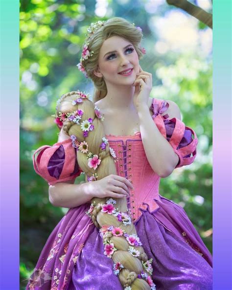 Pin on Rapunzel cosplay