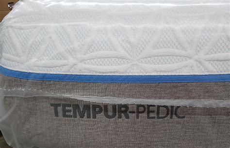 Tempur-Pedic Cloud Supreme Breeze Queen Mattress