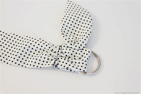 Flower belt diy Flower Belt, Polka Dot Print, Crochet Crafts, Cinch, Fabric Flowers, Sewing, Diy ...