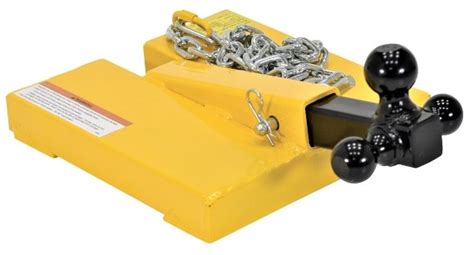 Vestil FTTM-2 Forklift Hitch Attachment For Sale | Hof Equipment Co