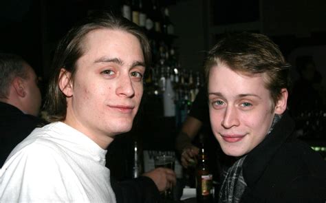 Macaulay Culkin y su hermano, ¿explotados por su padre?- CHIC Magazine