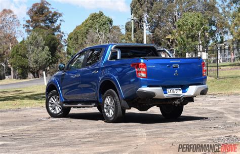 2016 Mitsubishi Triton GLS-rear