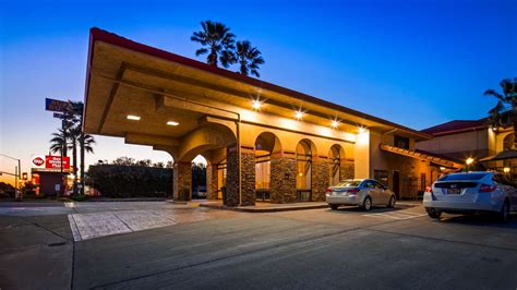 Best Western Plus Executive Inn & Suites Manteca - CA 99, Exit 242, CA - See Discounts