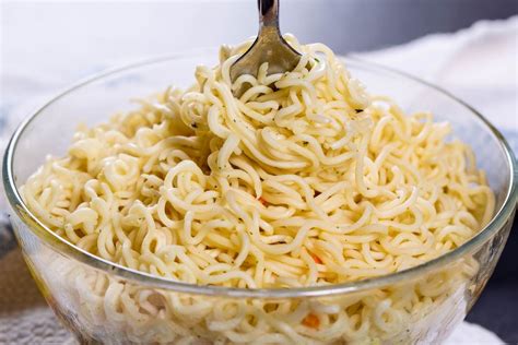 Instant noodles in the bowl - Creative Commons Bilder