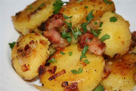 Romanian Recipes: Peasant Potatoes