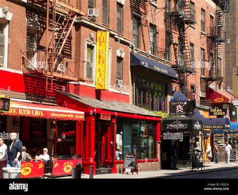 The Red Lion, 151 Bleecker Street, Greenwich Village, NYC Stock Photo ...