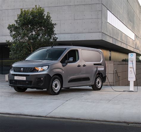 Electric Charging Information | PEUGEOT Australia