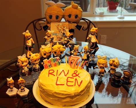 Happy Birthday Rin and Len! | MyFigureCollection.net