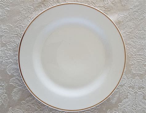 Dinnerware, white formal plate – Events By Design, Event Rentals of Oregon